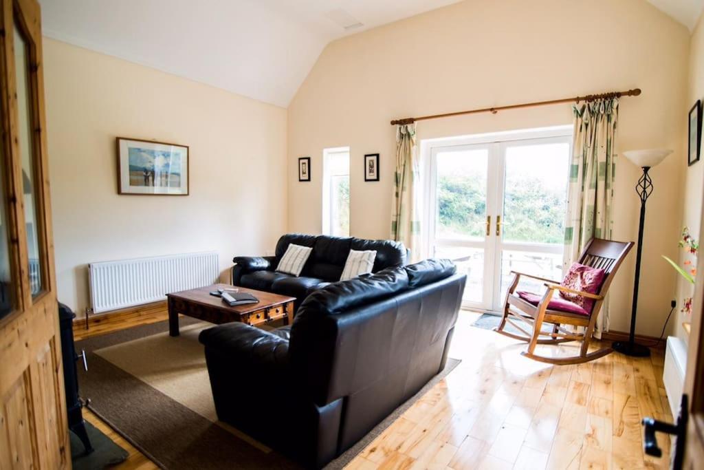 *Spacious Irish Cottage* Fanore Ngoại thất bức ảnh