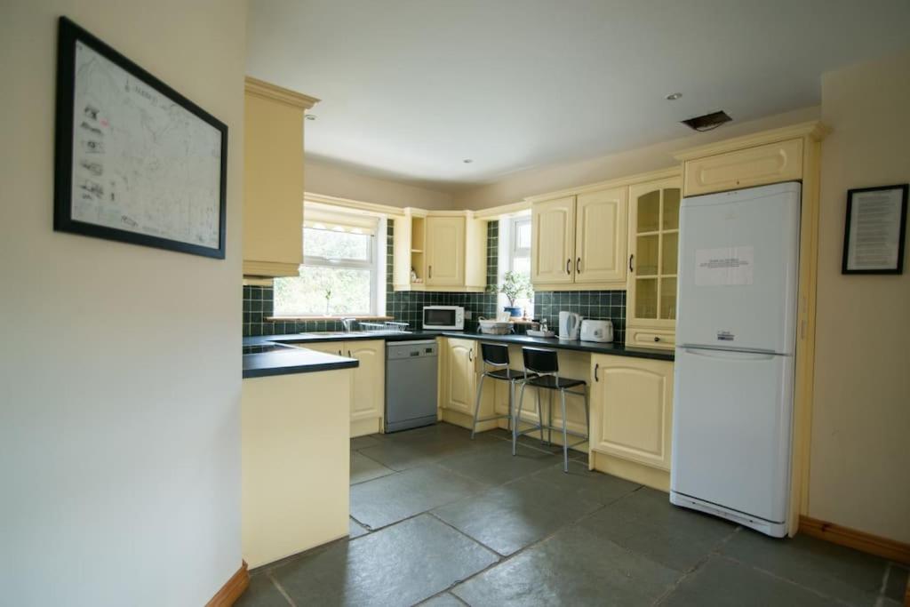 *Spacious Irish Cottage* Fanore Ngoại thất bức ảnh